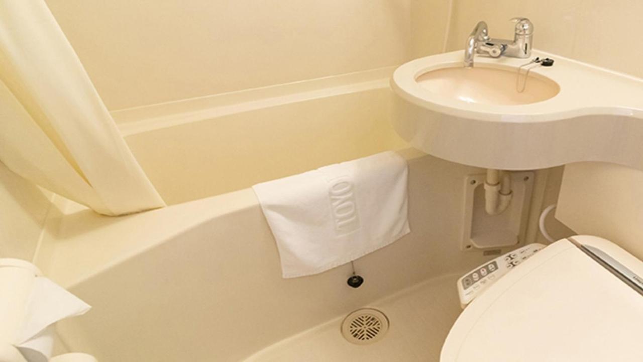 Toyoko Inn Kita-Asaka-Eki Nishi-Guchi Ngoại thất bức ảnh